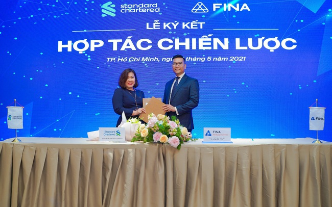 FINA hợp tác chiến lược  toàn diện cùng Standard Chartered Việt Nam