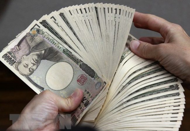 Nhật Bản: Bộ Tài chính và BOJ họp bàn giải pháp ngăn đồng yen tăng giá